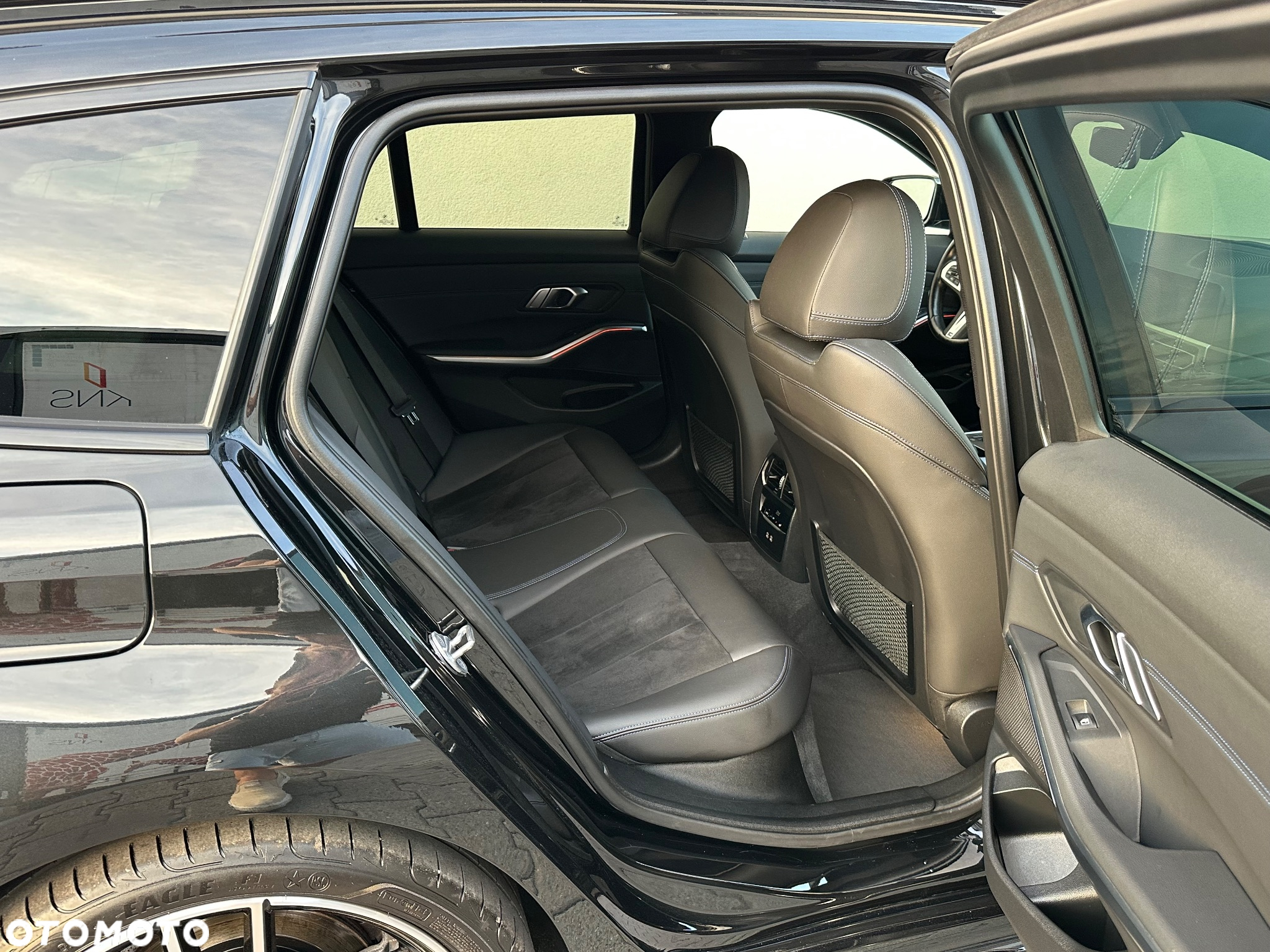 BMW Seria 3 320d Touring xDrive M Sport - 23