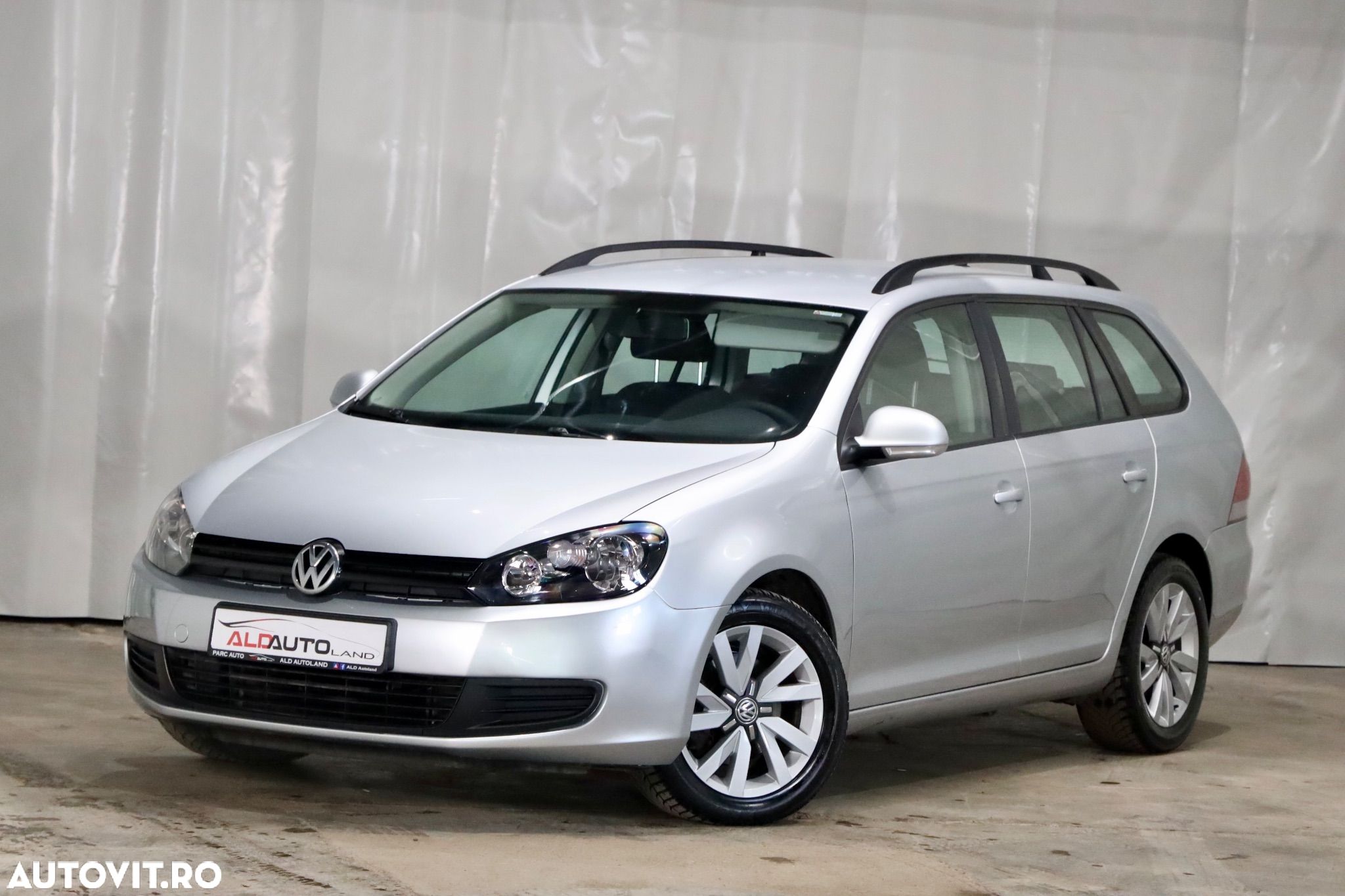 Volkswagen Golf 1.6 TDI BlueMotion Technology DPF Comfortline - 1