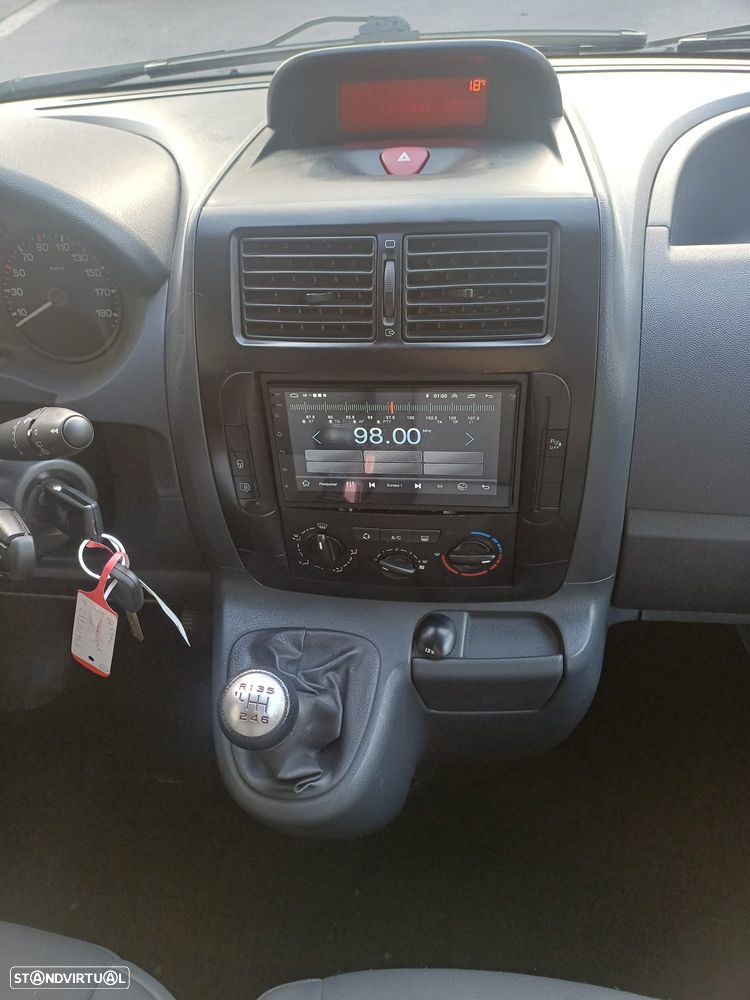 Peugeot Expert - 8