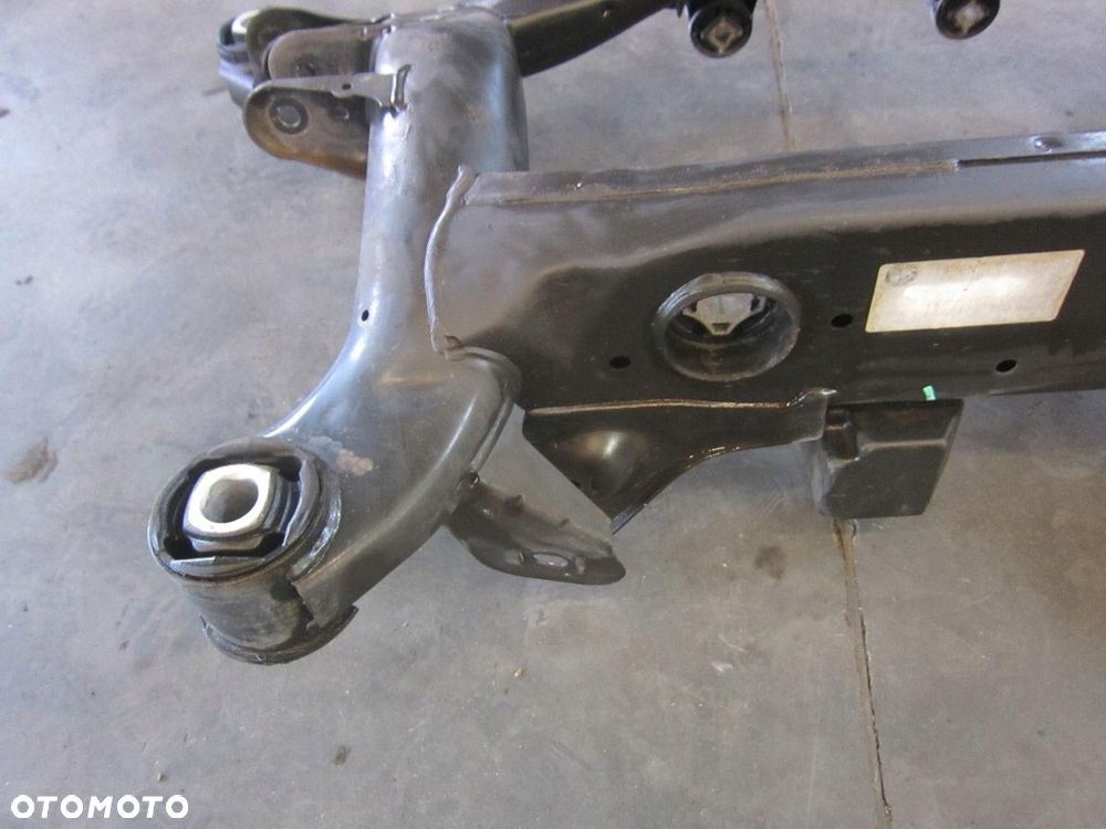 BMW X3 F25 X4 F26 BELKA ZAWIESZENIA TYLNEGO SANKI TYŁ 33316857983 6857983 - 6