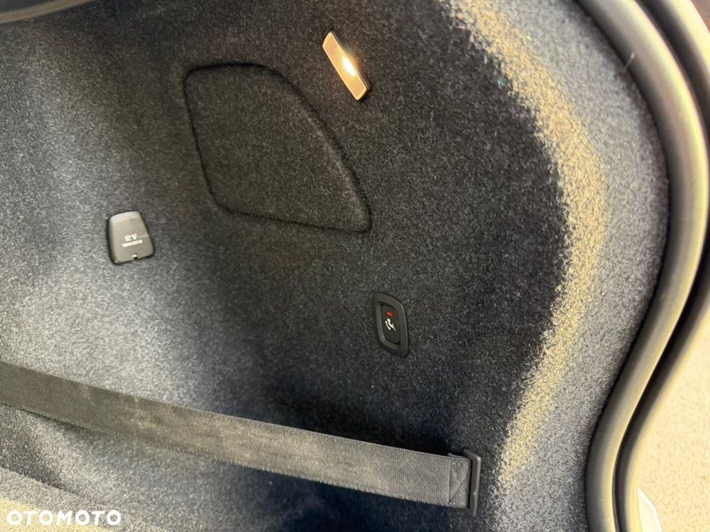 Volvo XC 40 T5 Recharge DKG RDesign - 11