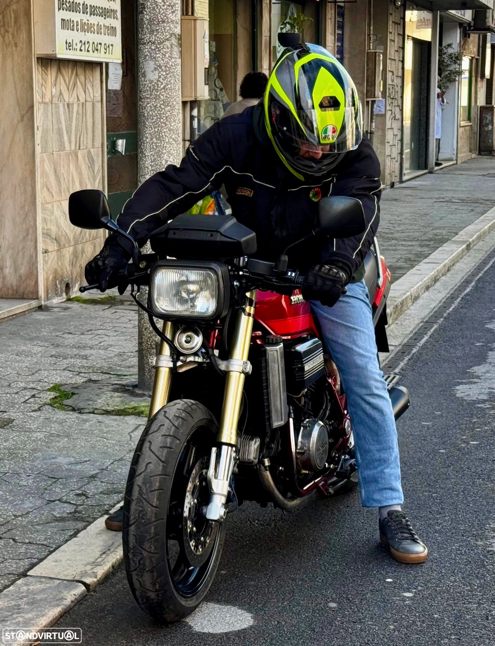 Honda VF Honda VF750 V45 SABRE - 1
