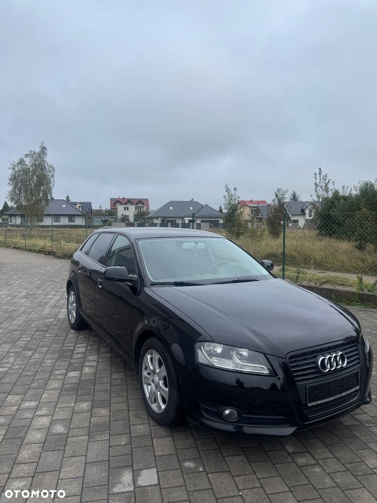 Audi A3 Sportback 1.4 TFSI Ambiente - 2