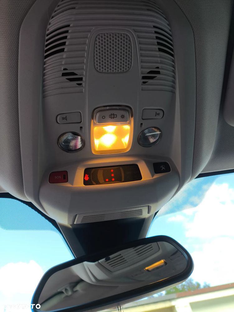 Peugeot 3008 - 16