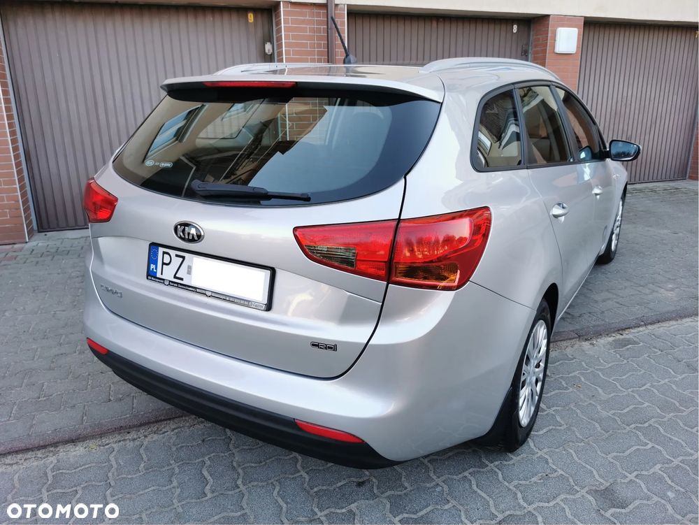 Kia Ceed 1.6 CRDi Business Line - 30