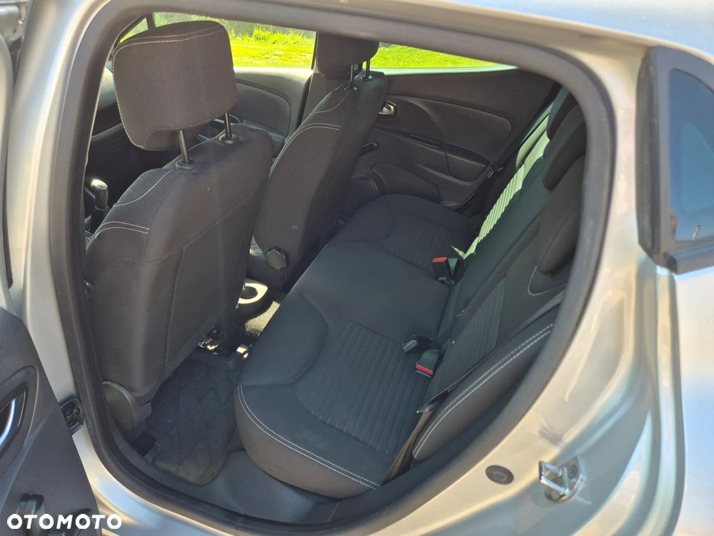 Renault Clio 1.2 16V 75 LIMITED - 25