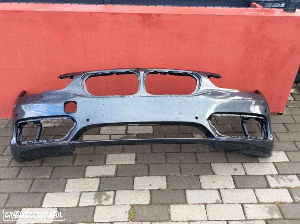 Parachoque Bmw f20 lci - 1