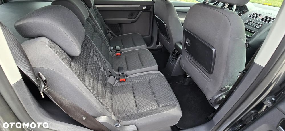 Volkswagen Touran 1.6 TDI DPF Trendline - 8