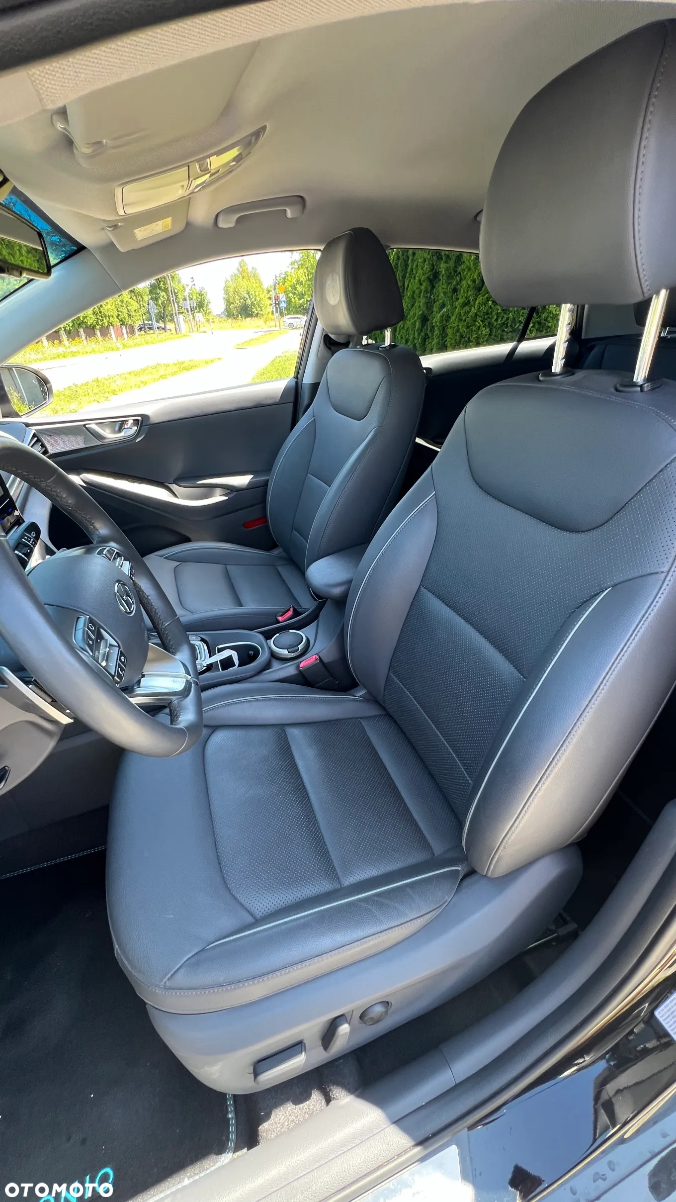 Hyundai IONIQ Plug-in-Hybrid 1.6 GDI Premium - 9