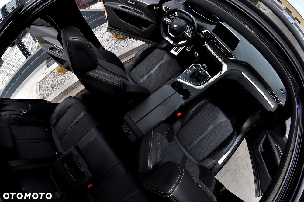 Peugeot 3008 1.2 PureTech GT S&S - 20