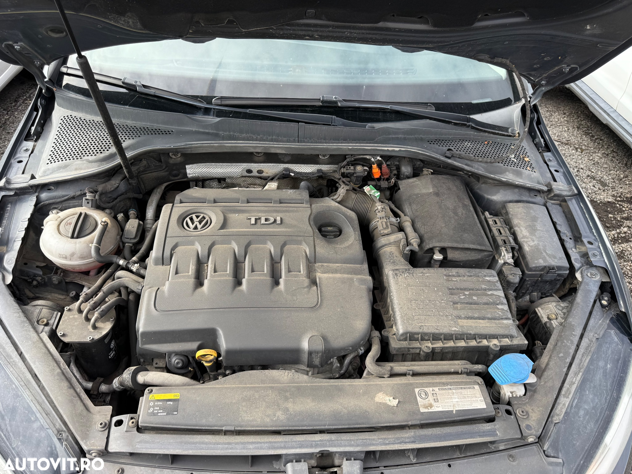 Volkswagen Golf 1.6 TDI DPF BMT Trendline - 30