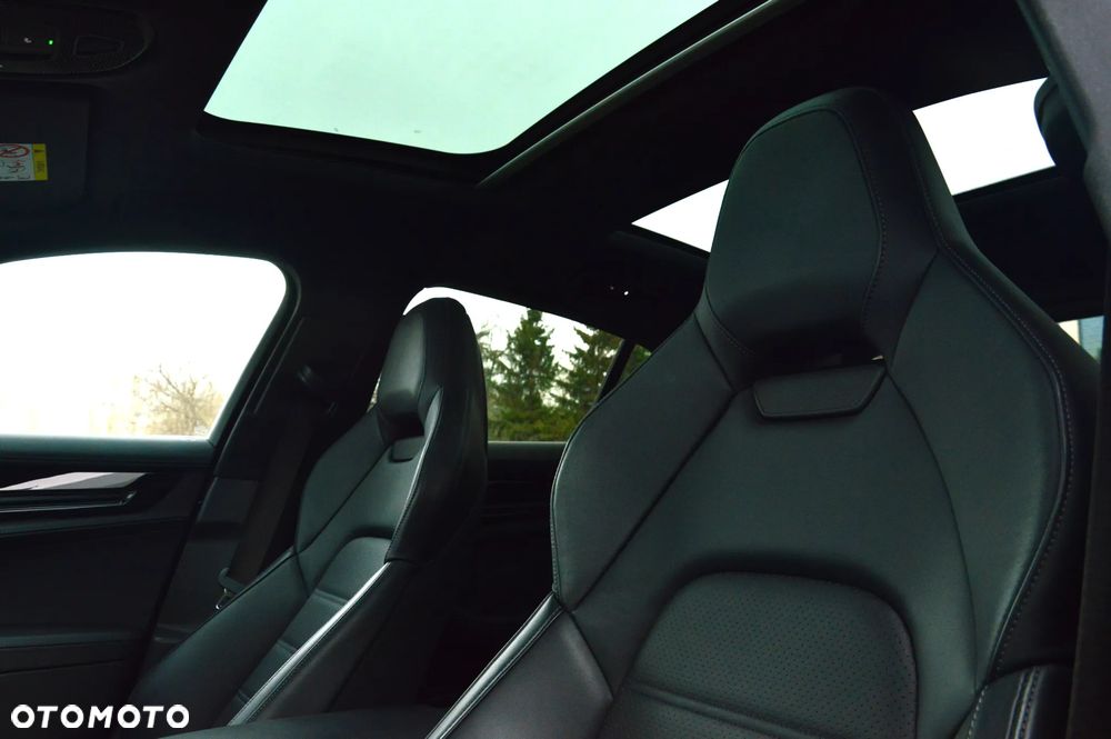 Porsche Panamera 4 - 36