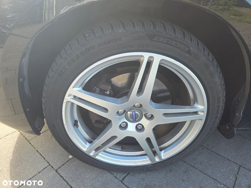 Volvo V60 D4 Geartronic Summum - 25