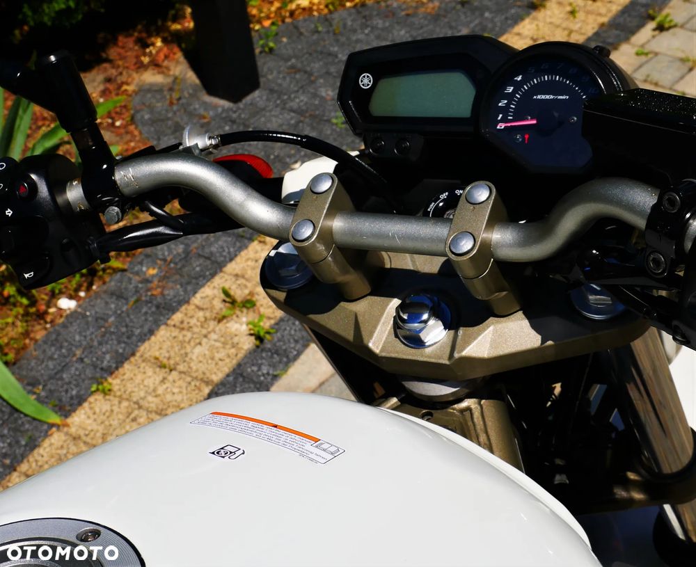 Yamaha XJ - 4
