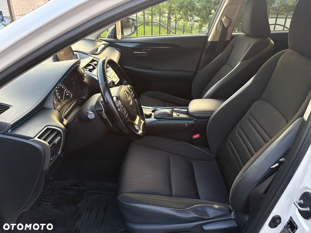 Lexus NX 200t Elite AWD - 13