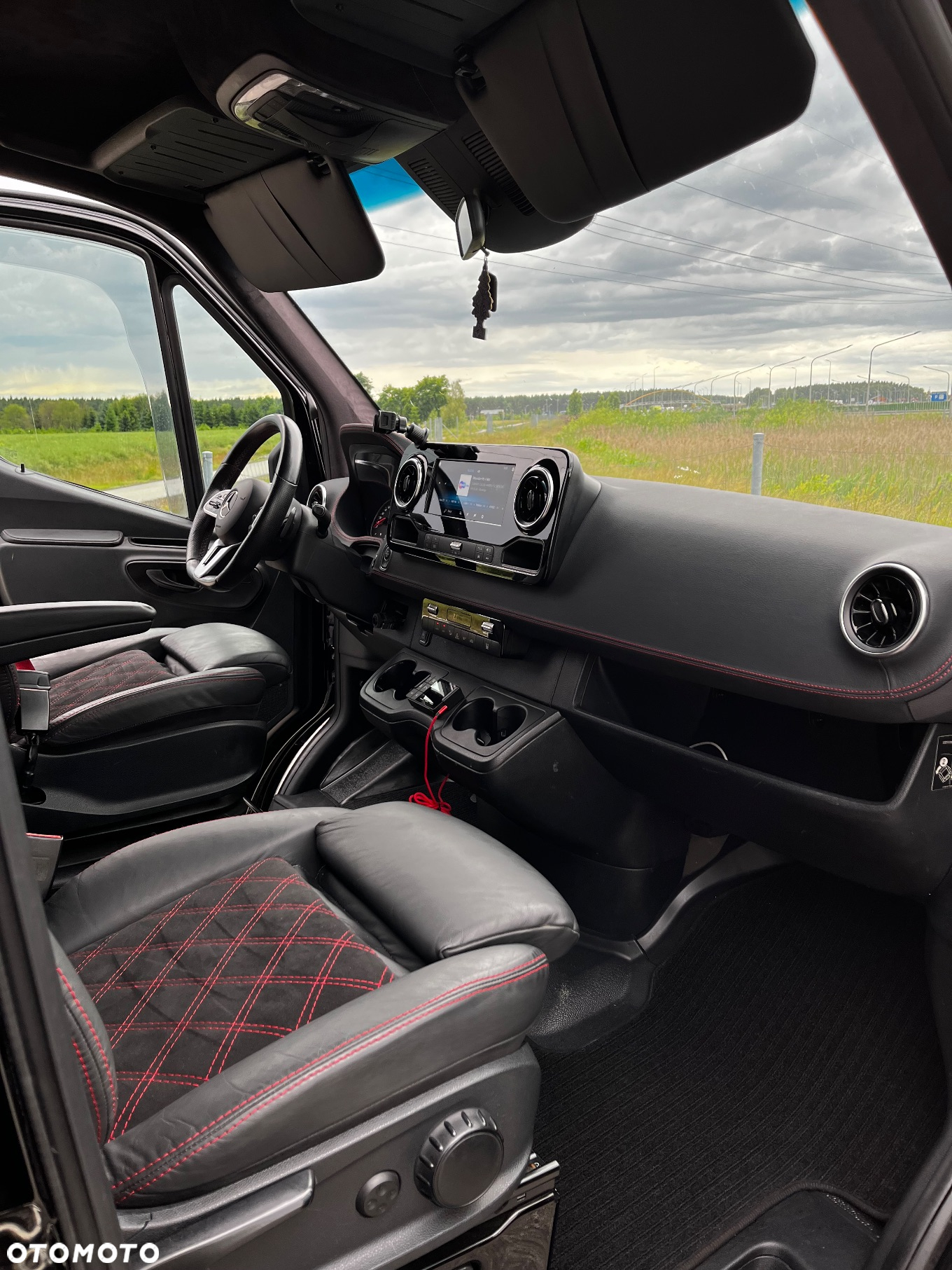 Mercedes-Benz Sprinter 319 CDI Lang HA 7G-TRONIC Plus - 11