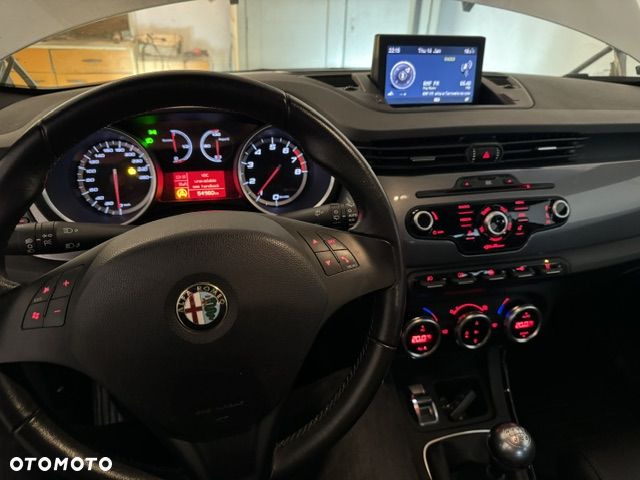 Alfa Romeo Giulietta 1.4 TB MultiAir Distinctive - 4