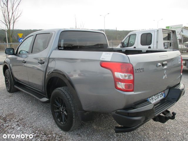 Mitsubishi l200 - 4