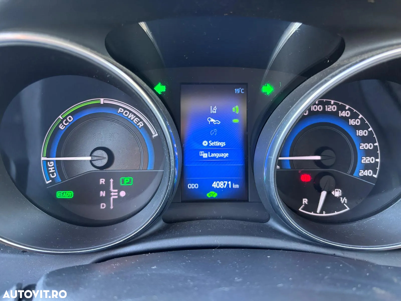 Toyota Auris 1.8 L VVT-i Hybrid Sol - 8