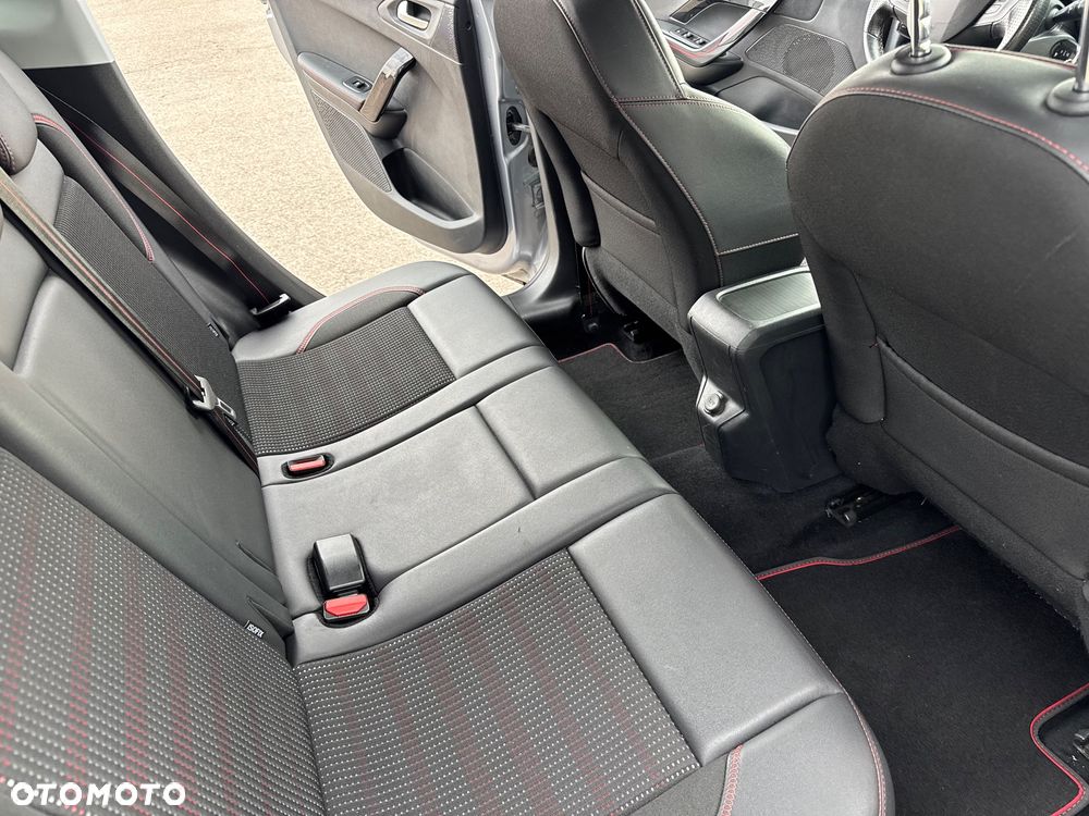 Peugeot 2008 PureTech 110 Stop&Start GT-Line Edition - 31