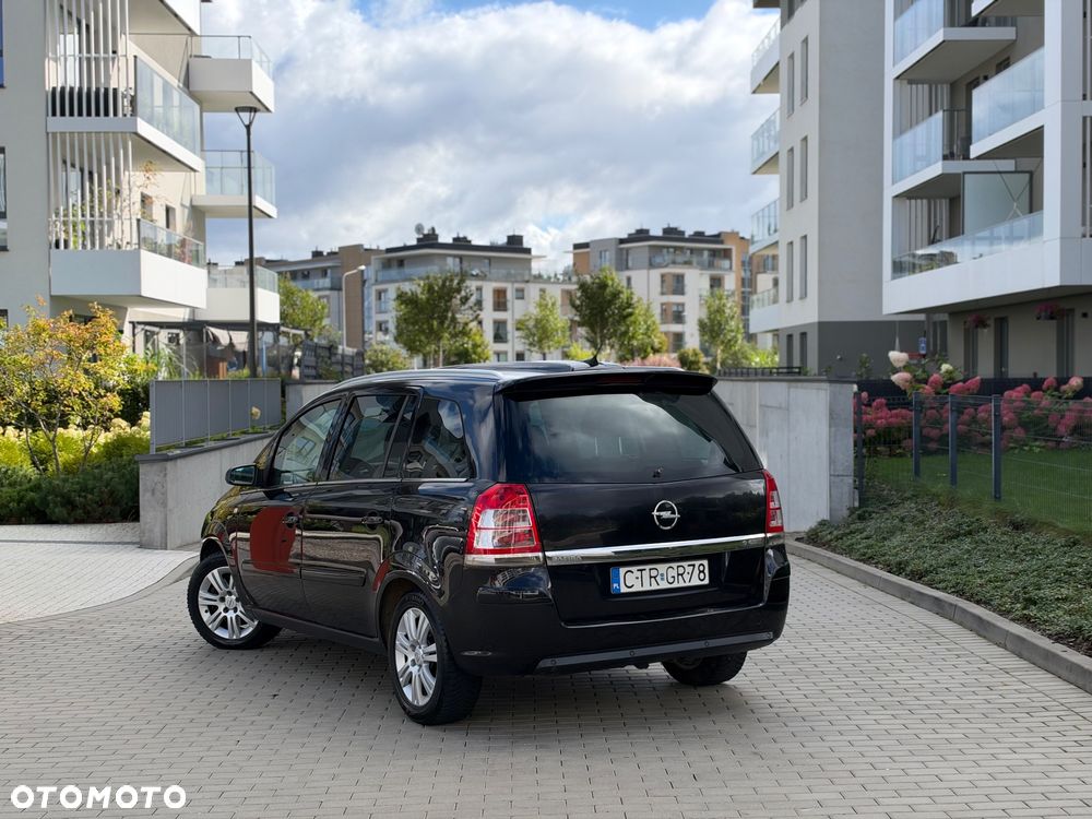 Opel Zafira 1.9 CDTI Cosmo - 12