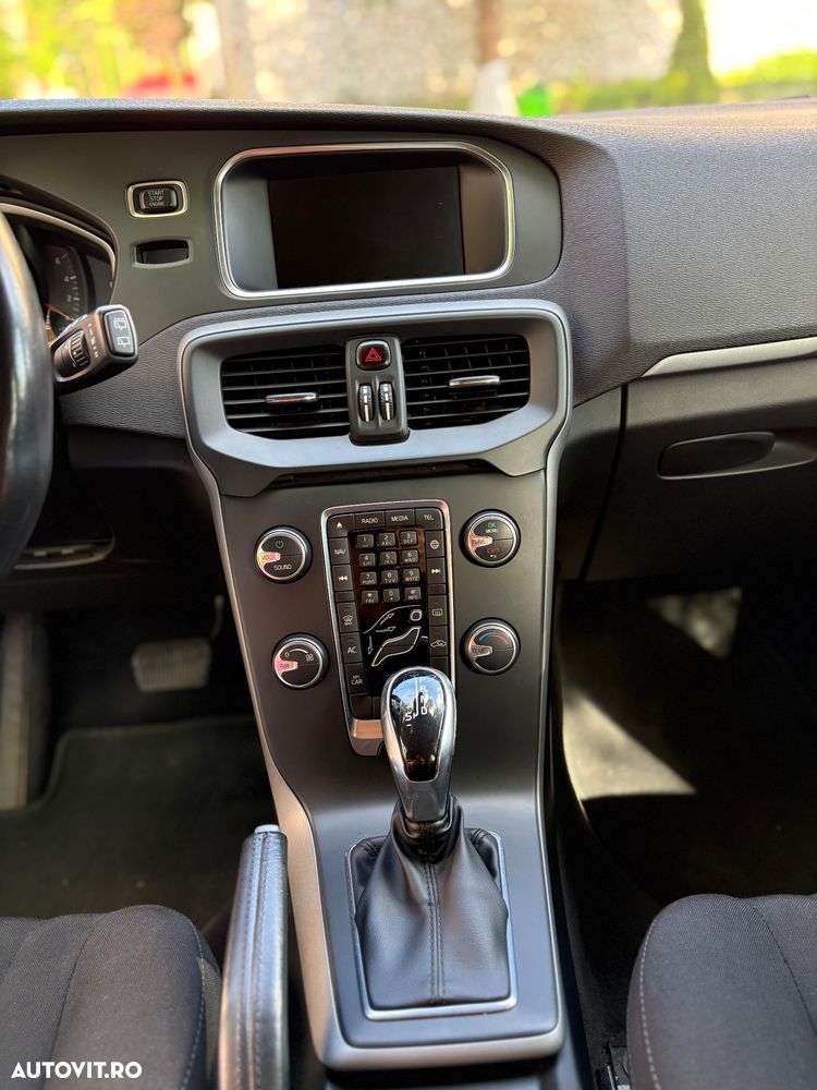 Volvo V40 D2 Aut. Kinetic - 8