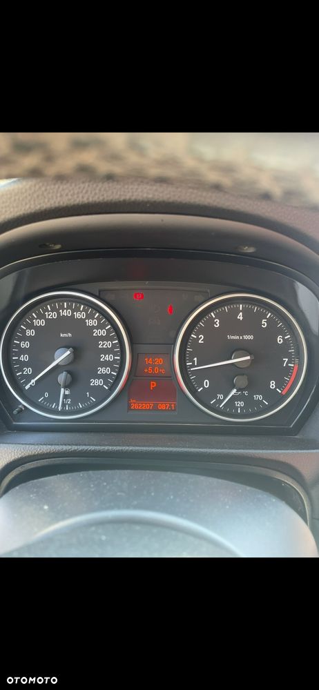 BMW Seria 3 325xi - 14