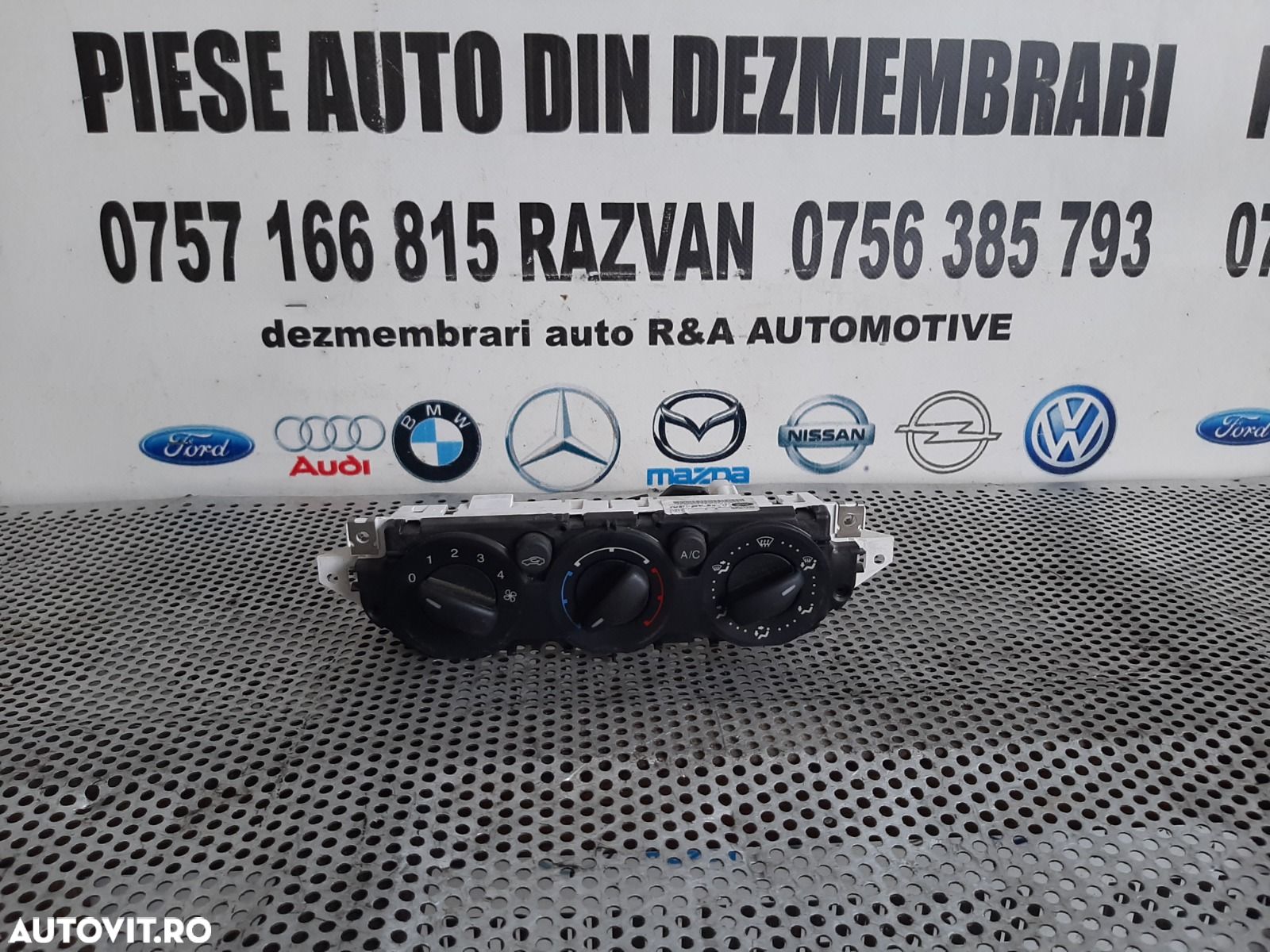 Modul Panou Consola Comenzi Clima Aer Conditionat Ford Focus 2 Facelift An 2008-2009-2010-2011 Dezmembrez Ford Focus 2 Facelift An 2008-2011 1.6 Tdci Euro 5 Motor GPDA - 1