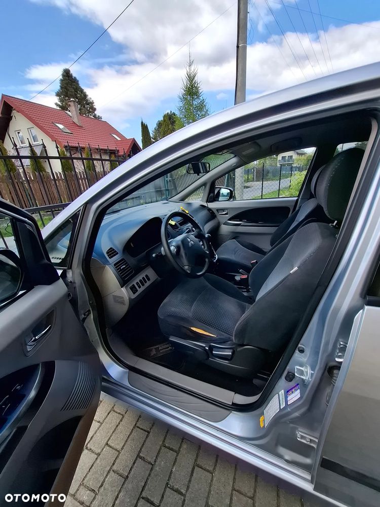 Mitsubishi Grandis 2.0 DI-D Invite - 16