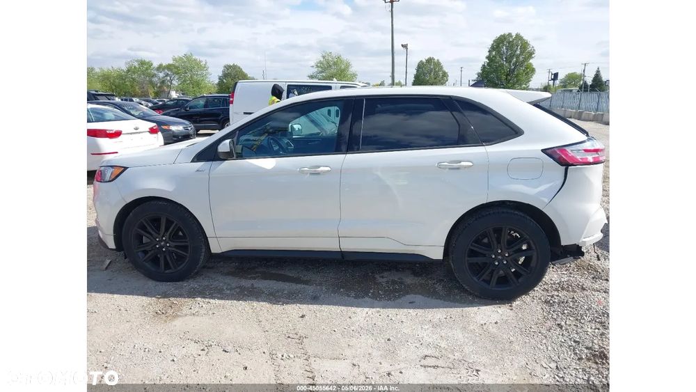 Ford Edge - 11