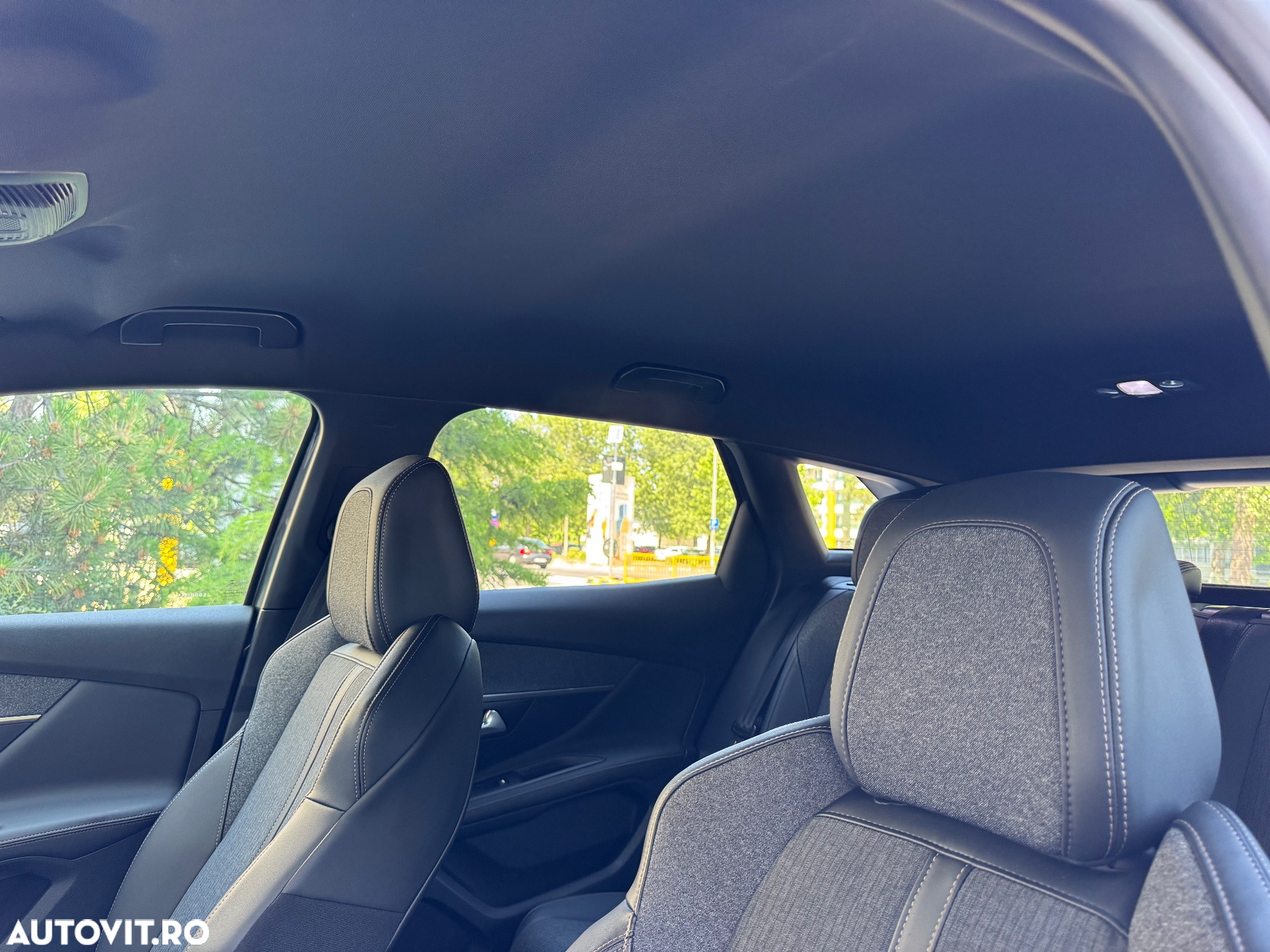 Peugeot 3008 PureTech 130 Stop & Start GPF EAT8 GT - 33