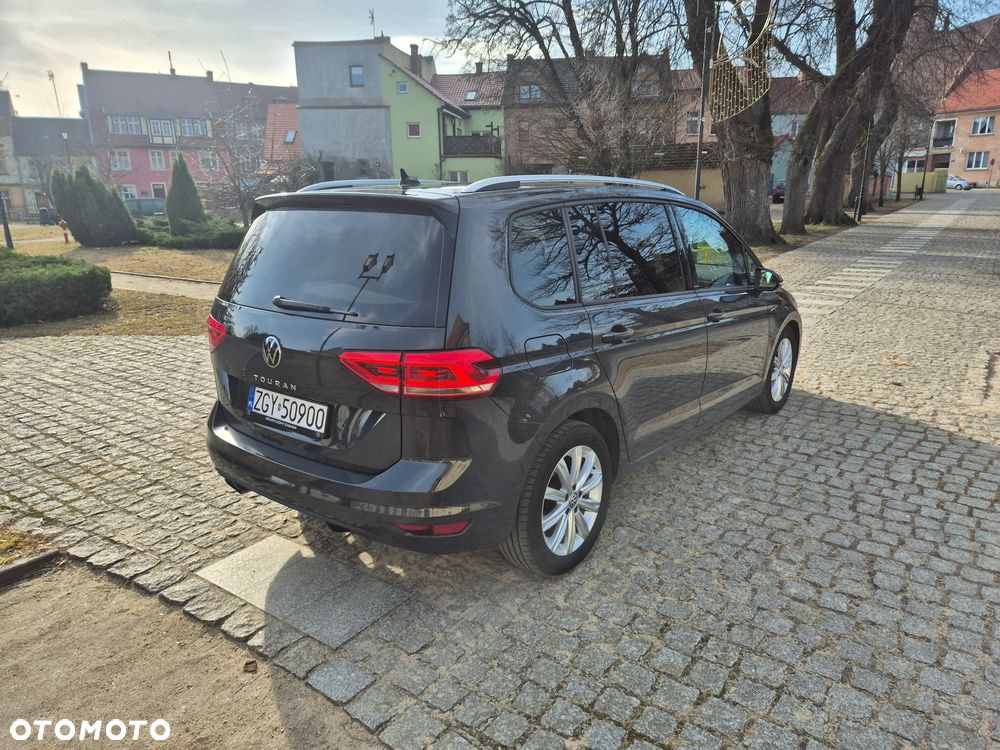 Volkswagen Touran 2.0 TDI SCR DSG ACTIVE - 3