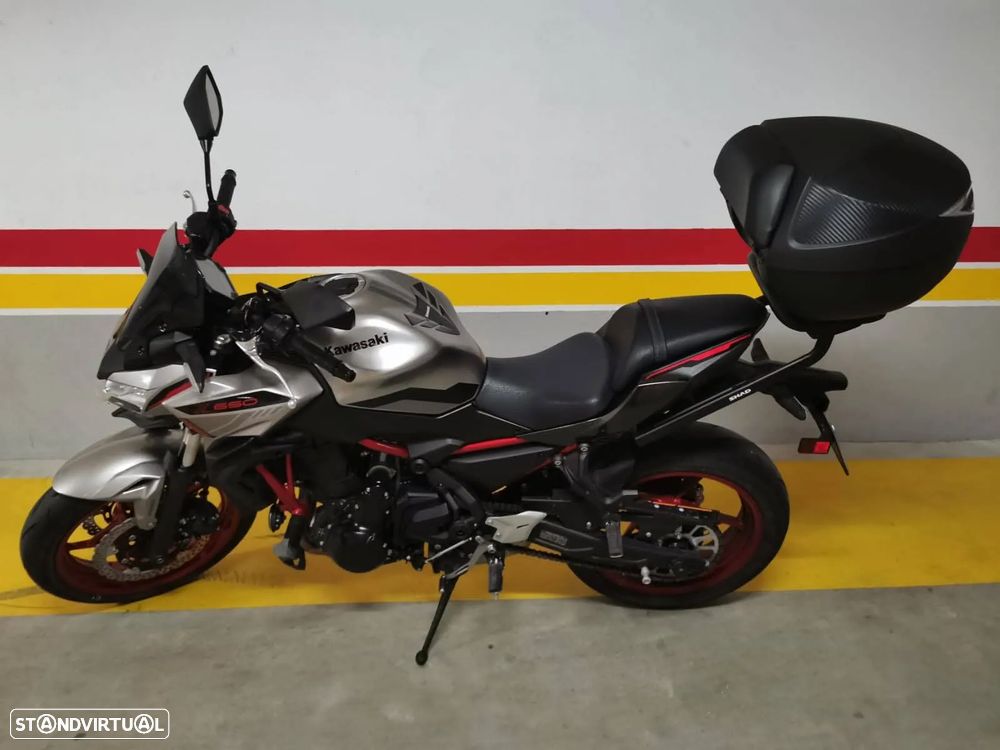 Kawasaki Z 650 - 10