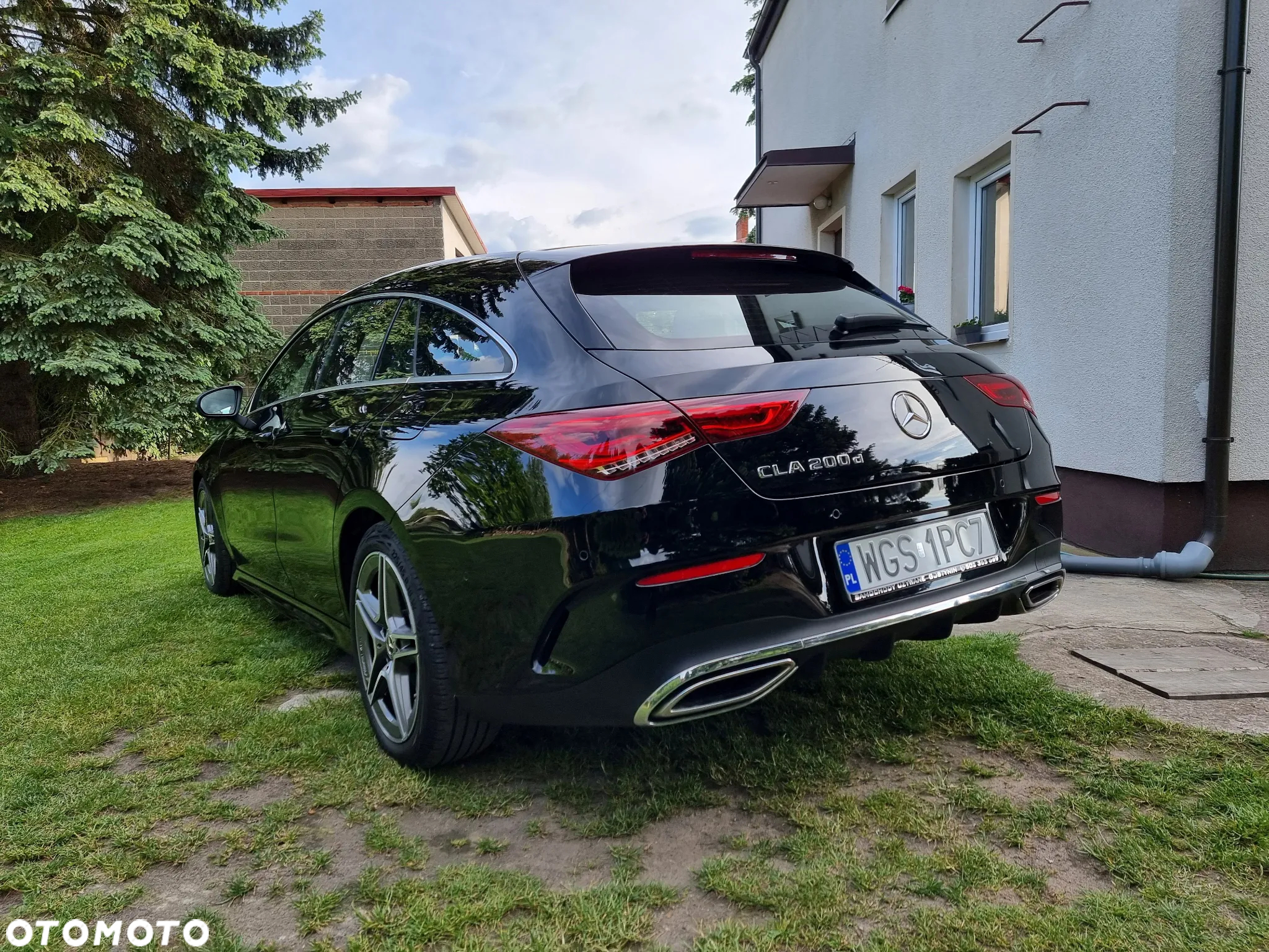 Mercedes-Benz CLA 200 d Shooting Brake 8G-DCT Edition AMG Line - 4