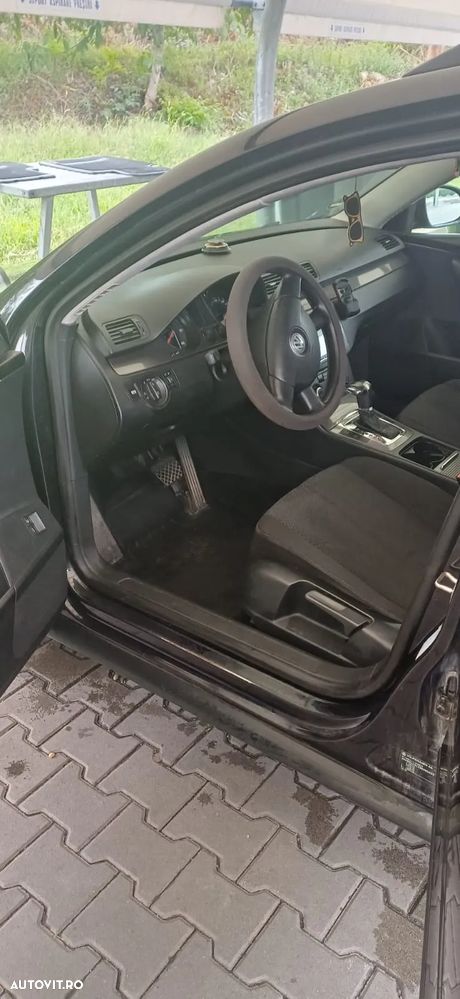 Volkswagen Passat Variant 2.0 Blue TDI DSG SCR Trendline - 5