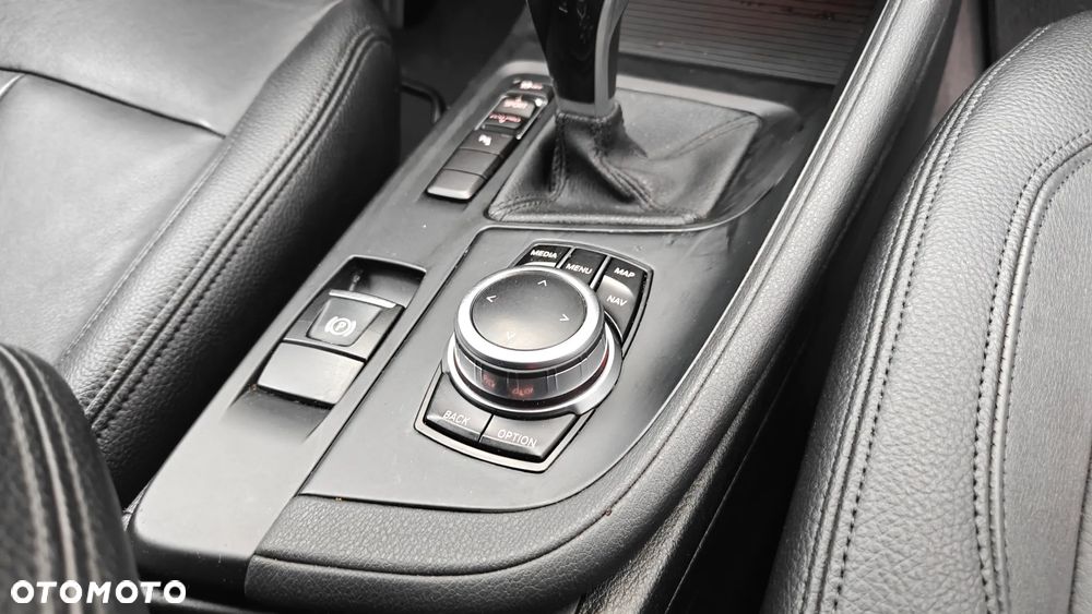 BMW X1 sDrive18i Business Edition - 36
