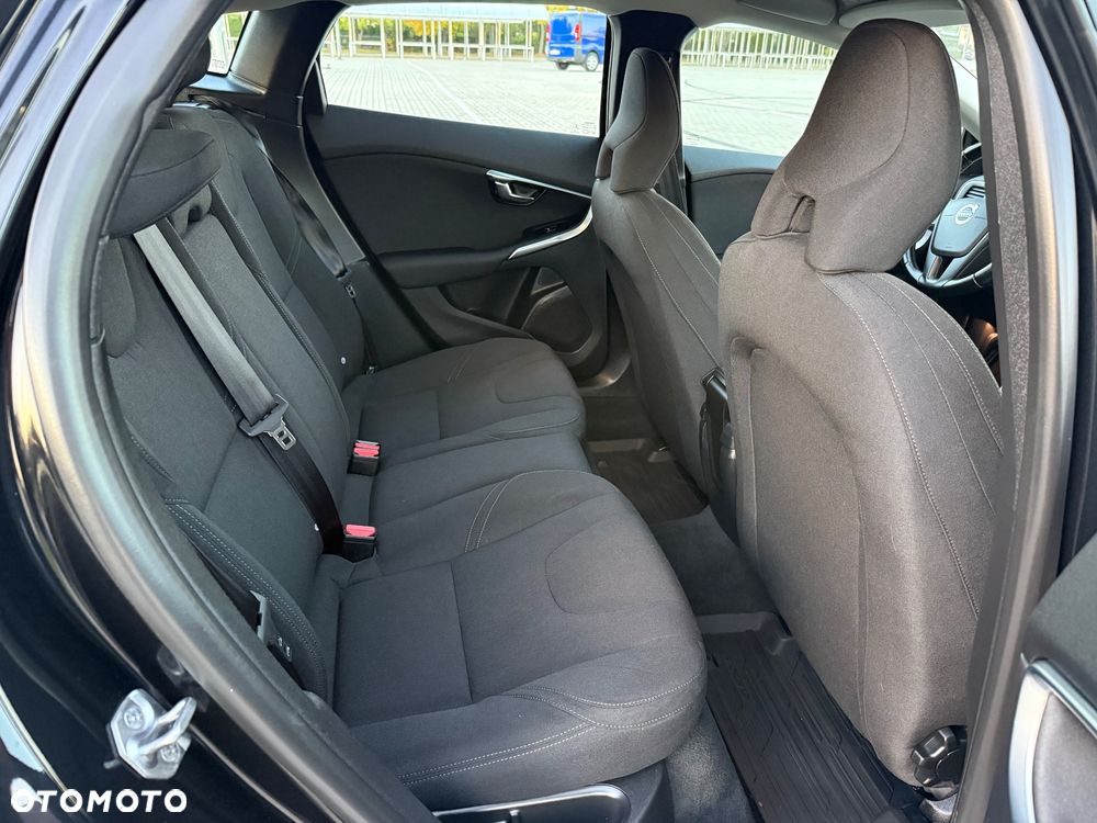 Volvo V40 - 17