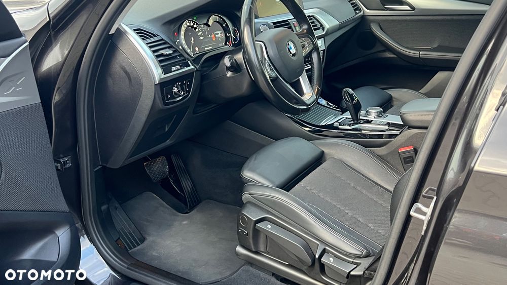 BMW X3 xDrive25d sport - 16