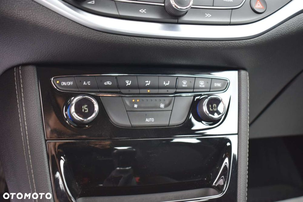 Opel Astra - 32