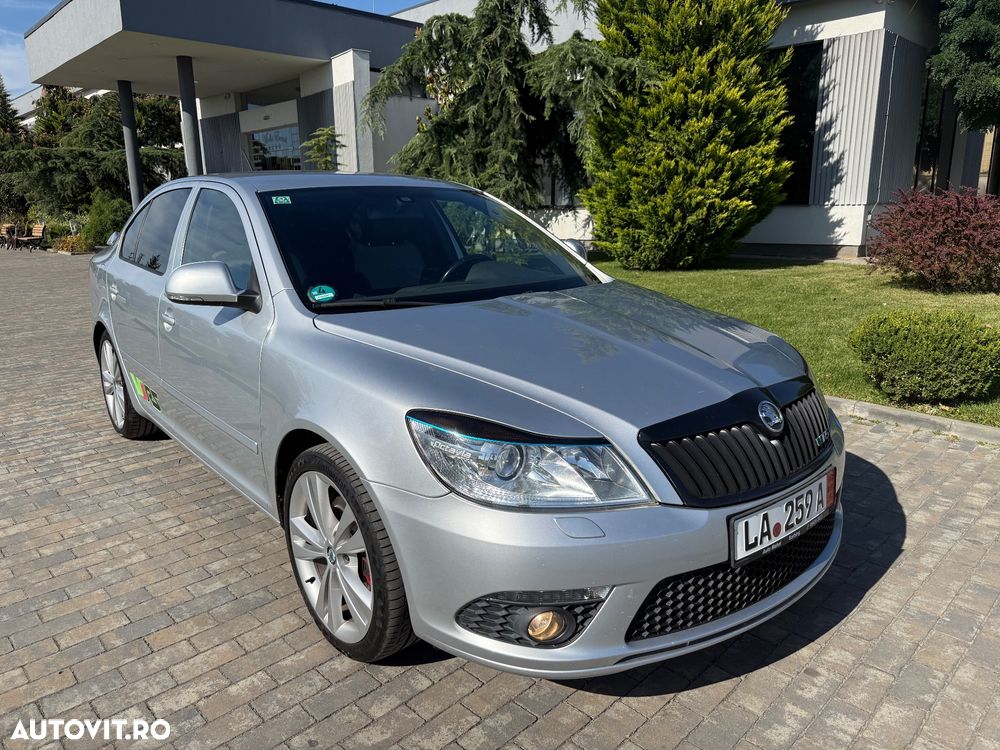 Skoda Octavia 2.0 TDI CR DPF RS - 4