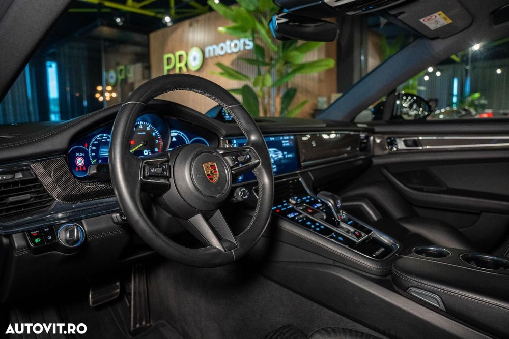 Porsche Panamera - 23