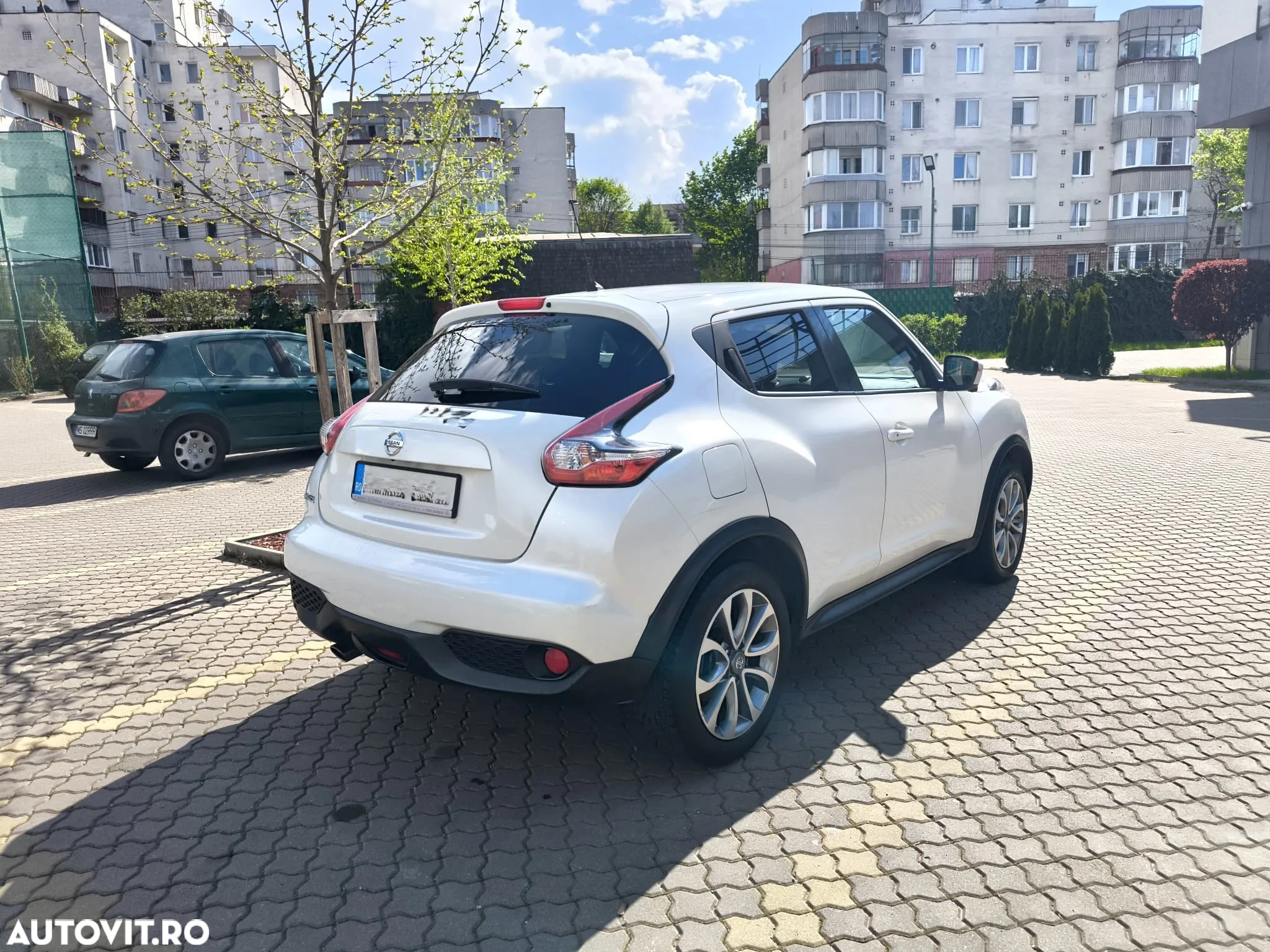 Nissan Juke 1.6L DIG-T MCVT Tekna - 4