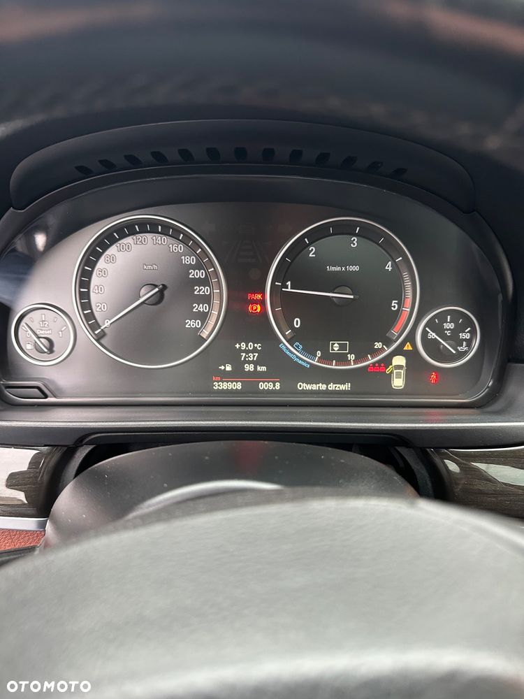BMW Seria 5 520d - 12