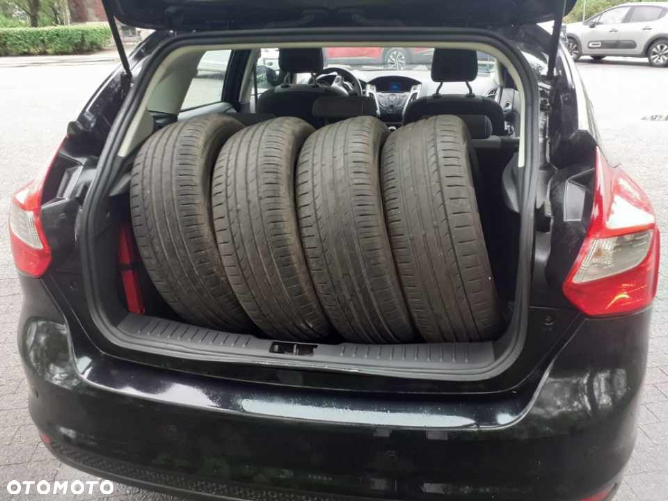 Ford Focus - 12