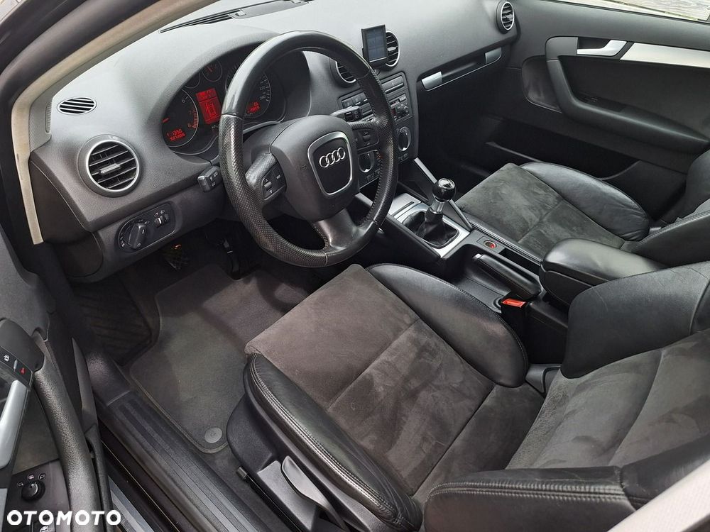 Audi A3 Sportback - 9