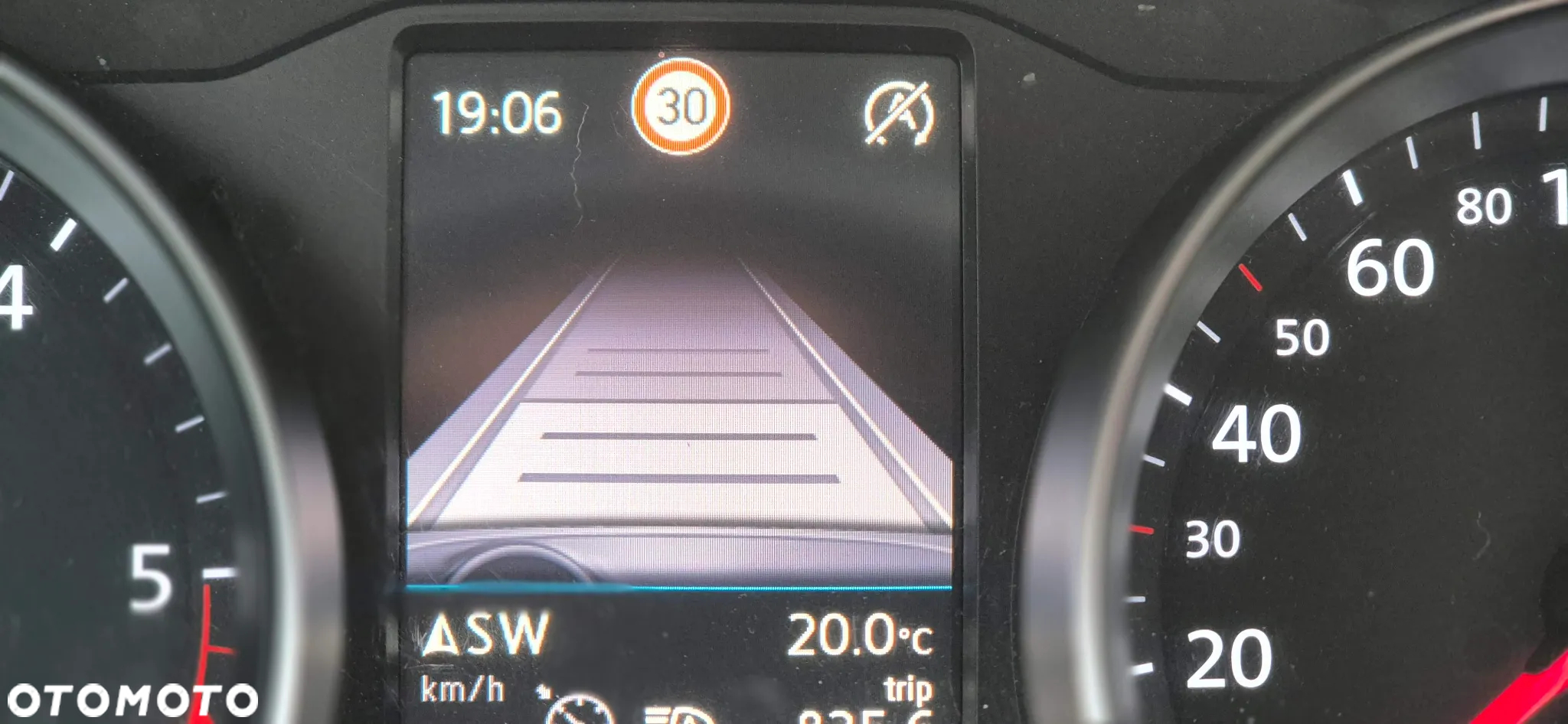Volkswagen Passat 2.0 TDI BMT Comfortline - 18