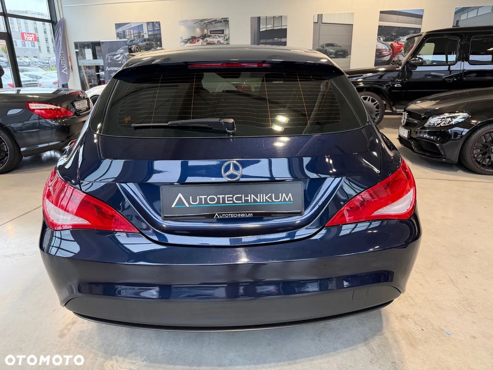 Mercedes-Benz CLA Shooting Brake 180 d 7G-DCT AMG Line - 6