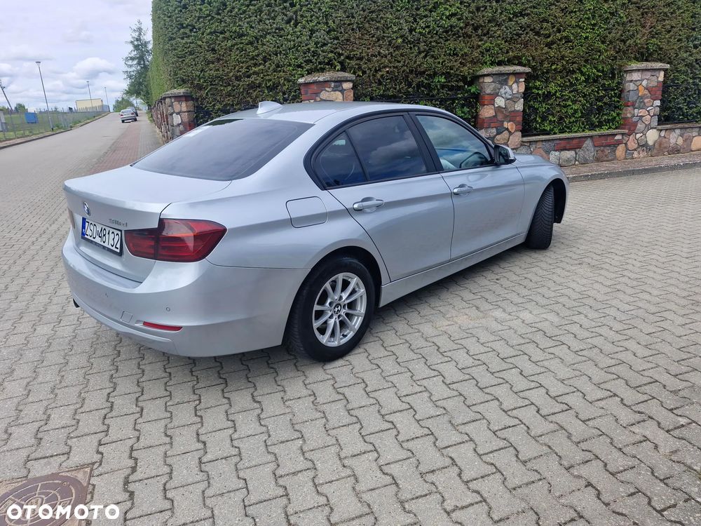 BMW Seria 3 316d M Sport - 8
