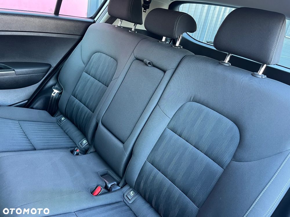 Kia Sportage 1.6 GDI Black Edition 2WD - 11