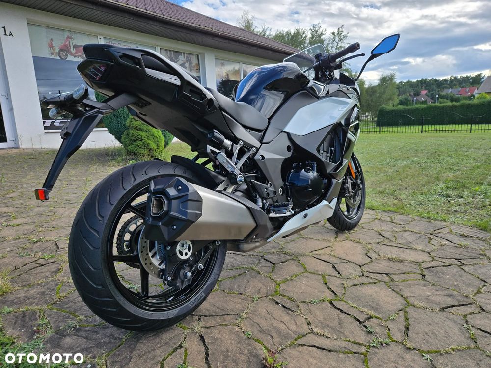 Kawasaki Ninja 1000 SX - 17